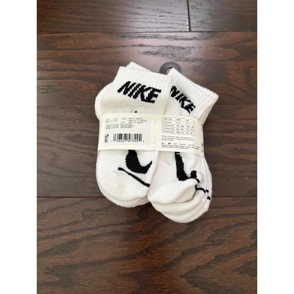Nike Kids 6 Pack Everyday Cushioned Ankle Socks White Black BN0508-F00 10C-3Y
